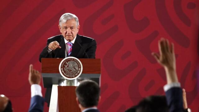 Entre los señalamientos críticos destaca que López Obrador contesta lo que le da la gana y no lo que el reportero espera.