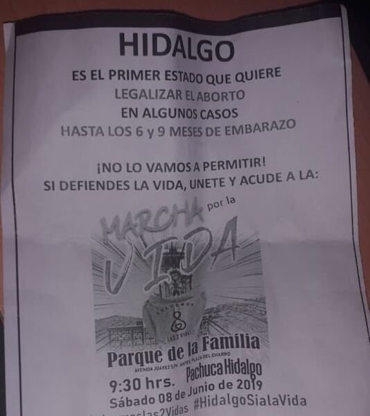 Párrocos en Hidalgo reparten volantes contra el aborto en iglesias