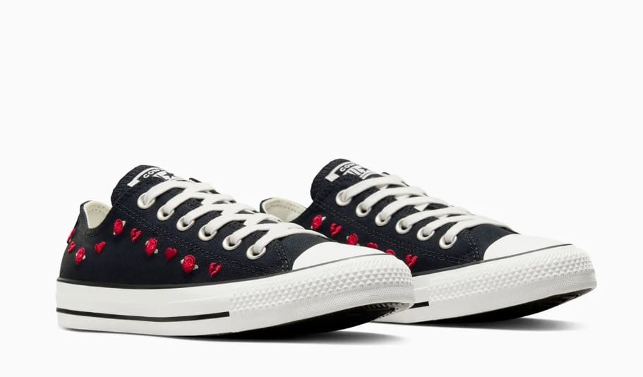 Converse de San Valentín