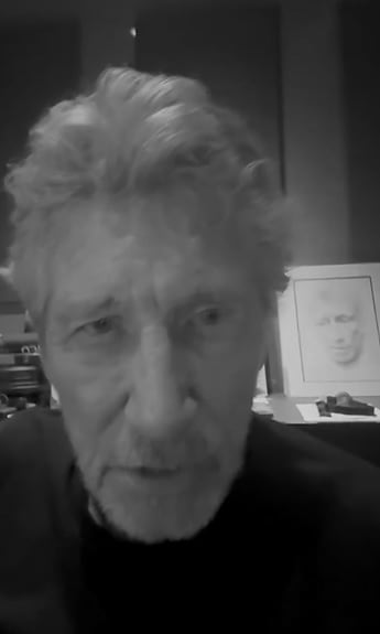 Roger Waters manda mensaje a Ed Sheeran tras despido de Macklemore.