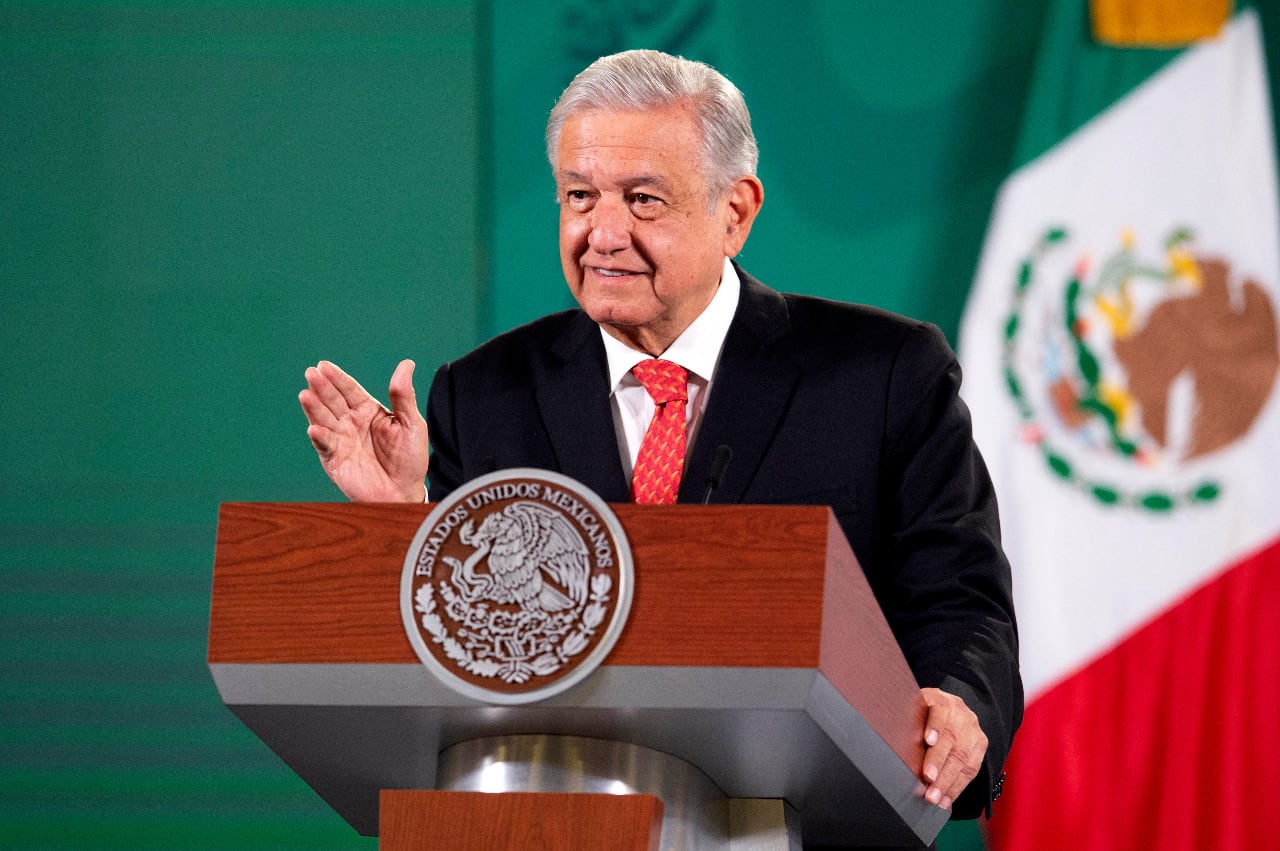 AMLO informa que Juan Pablo de Botton asumirá la subsecretaría de Egresos