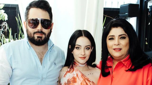 Victoria Ruffo, Ana Dalay y José Eduardo Derbez