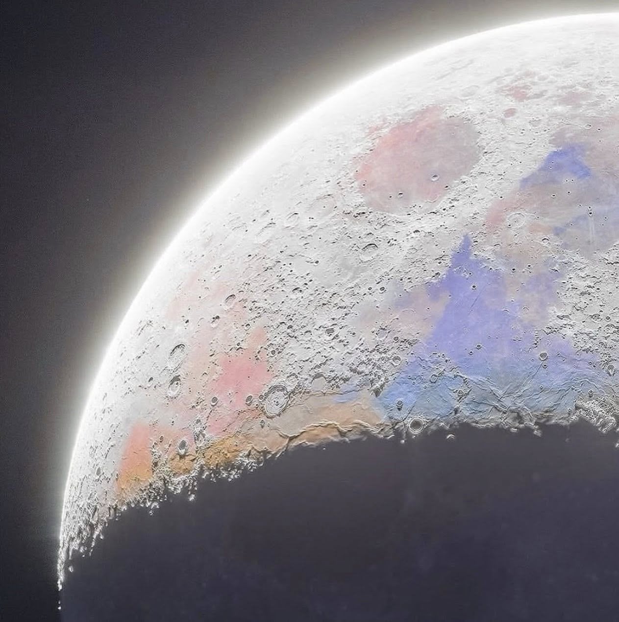 Imágenes de la Luna en colores son falsas