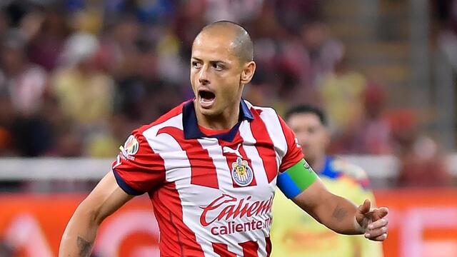 A Chicharito Hernández ya no lo soportarían los chavos de Chivas.