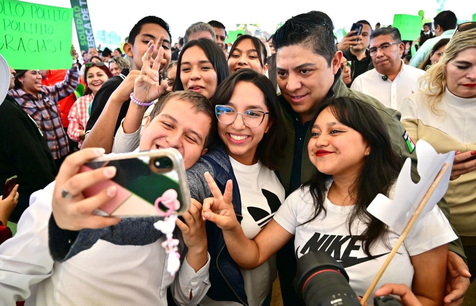 Ricardo Gallardo inicia construcción de secundaria en Valle de la Palma, Soledad de Graciano Sánchez