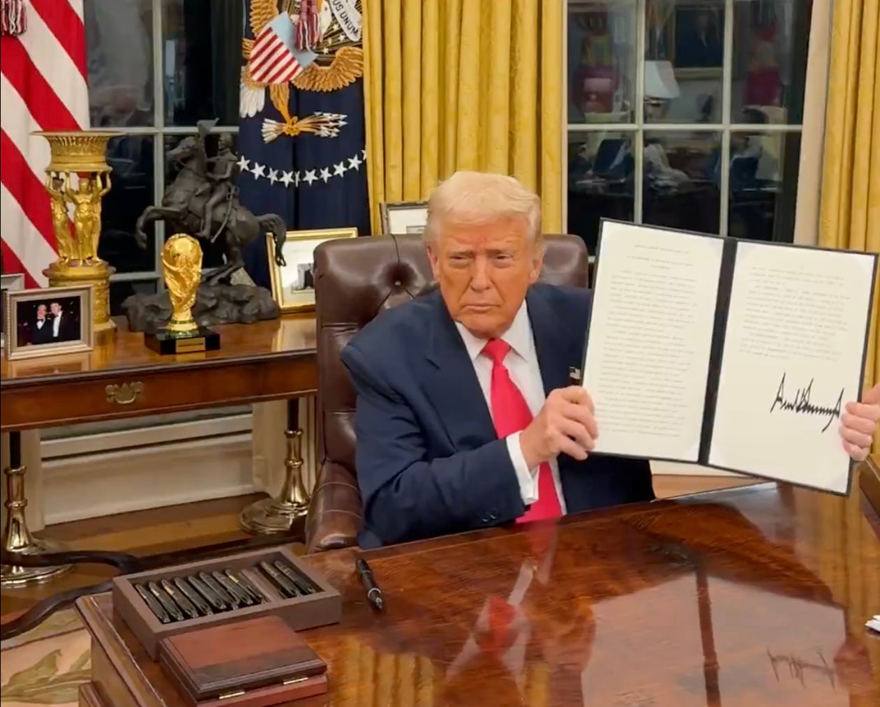 Donald Trump firma orden ejecutiva sobre Bitcoin