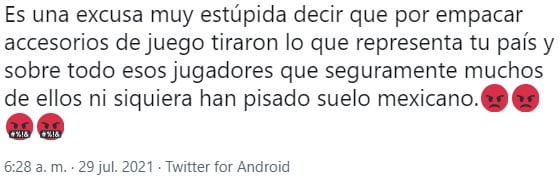 Fans contra la Selección Mexicana de Softbol