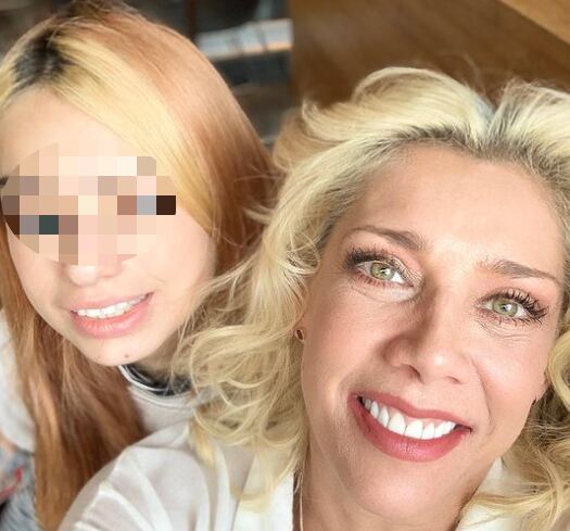 Cynthia Klitbo y su hija Elisa