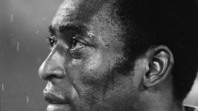 Pelé murió debido al cáncer
