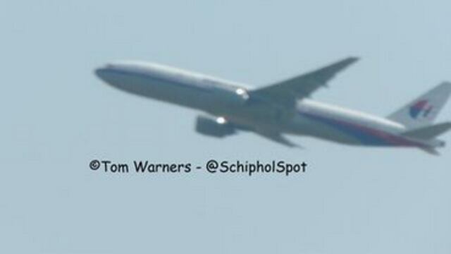 Pasajero toma foto antes de subir al avión de Malasia: "por si se pierde, así se veía el avión"