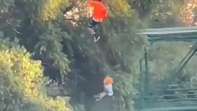 Niño cae de tirolesa del Parque Fundidora de Monterrey