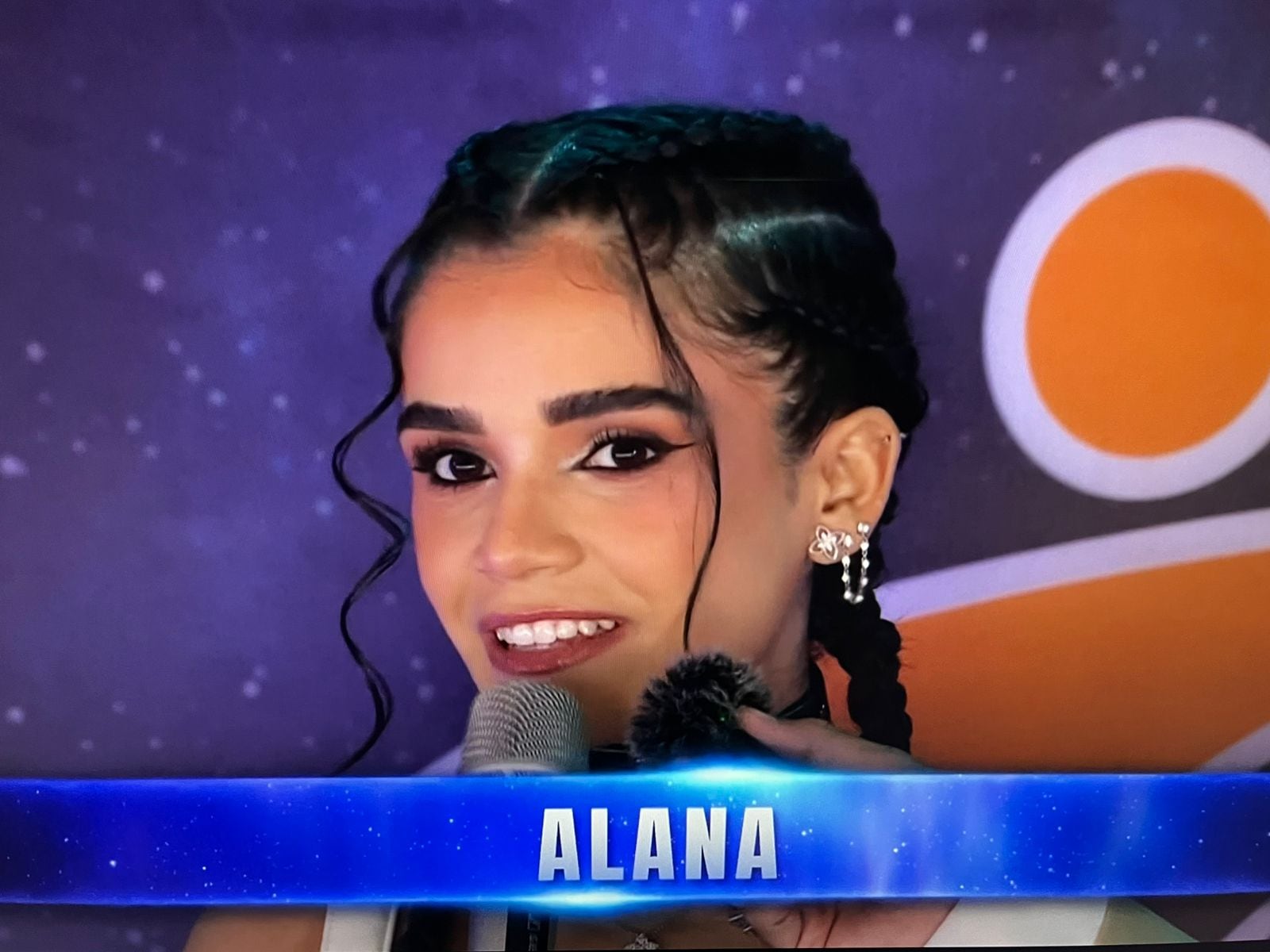 El outfit de Alana Flores para su pelea en Supernova: Orígenes 2025