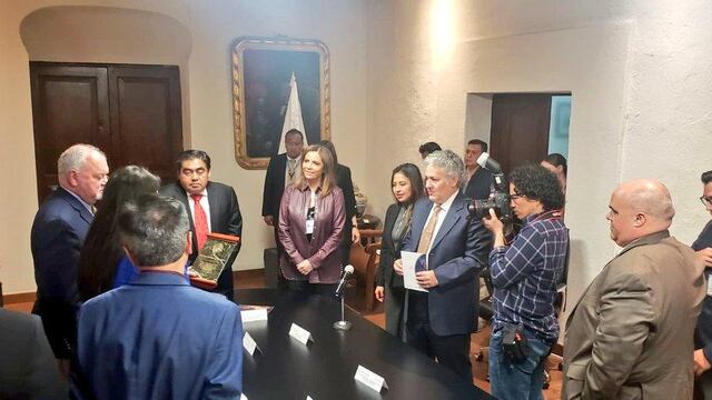 Miguel Barbosa Huerta. Visita de la UCF.