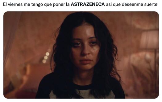 Memes del refuerzo de la vacuna AstraZeneca