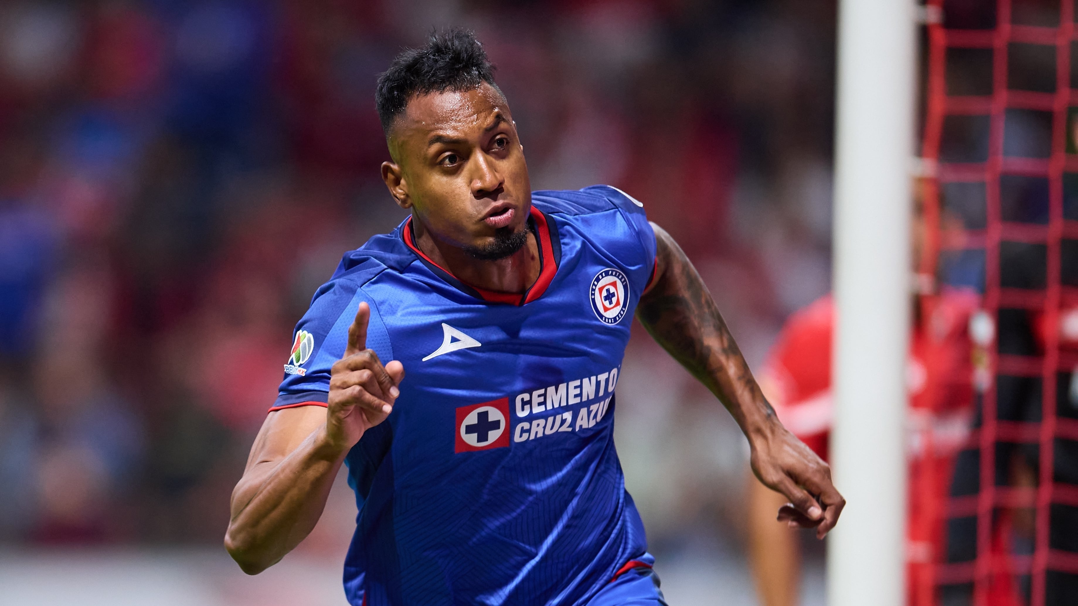 Gol de Willer Ditta en el Toluca vs Cruz Azul.