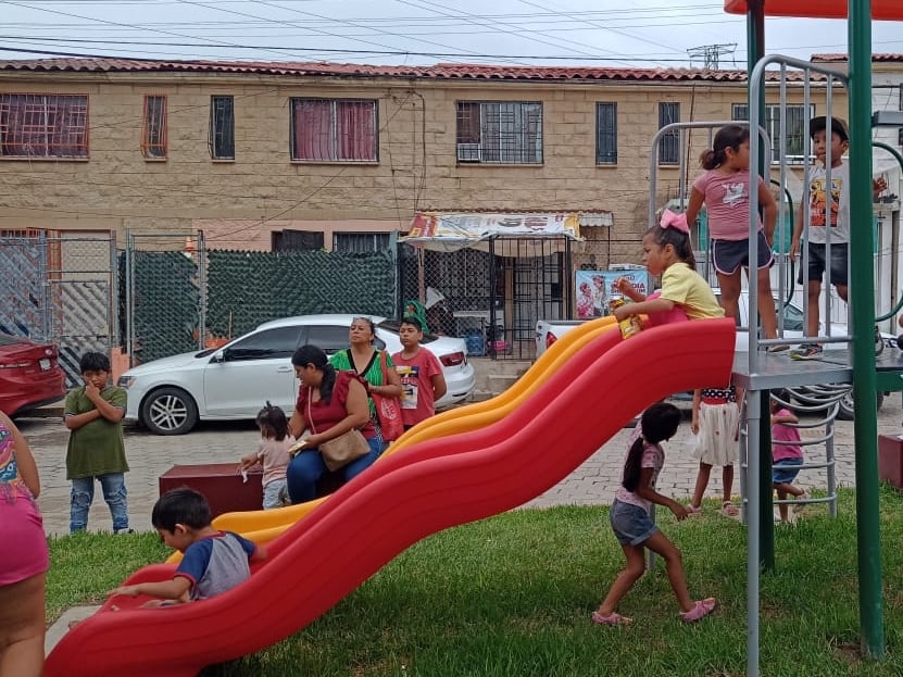 Abelina López inaugura la plaza Real Hacienda