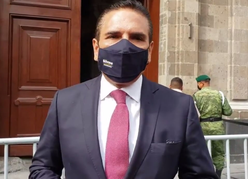 Silvano Aureoles se va de Palacio Nacional