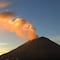 Volcán Popocatépetl hoy 4 de diciembre: Amanece con exhalación de varios kilómetros de alto