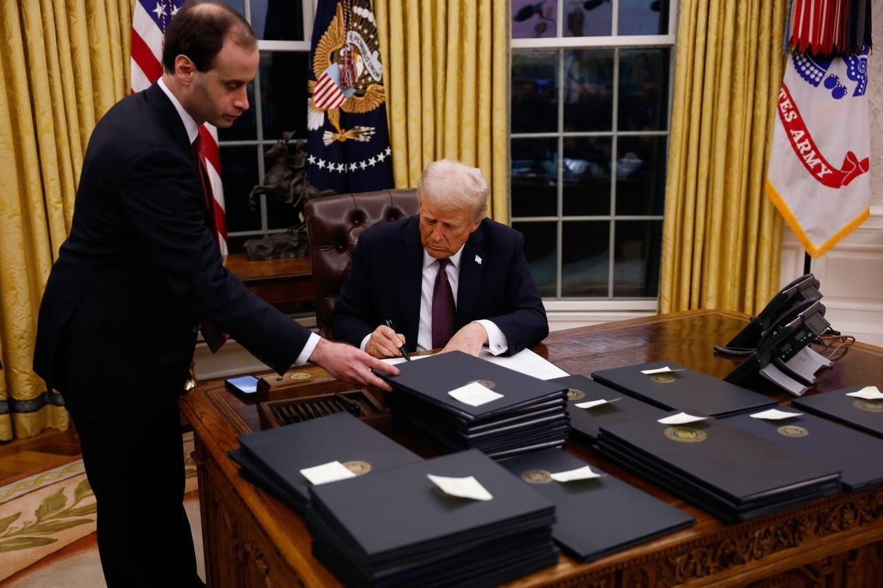 Donald Trump firma decreto para modificar nombre del Golfo de México por Golfo de América
