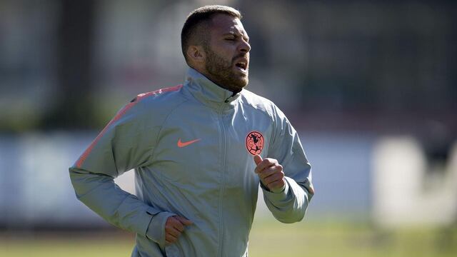 Ménez en el ensayo del América.