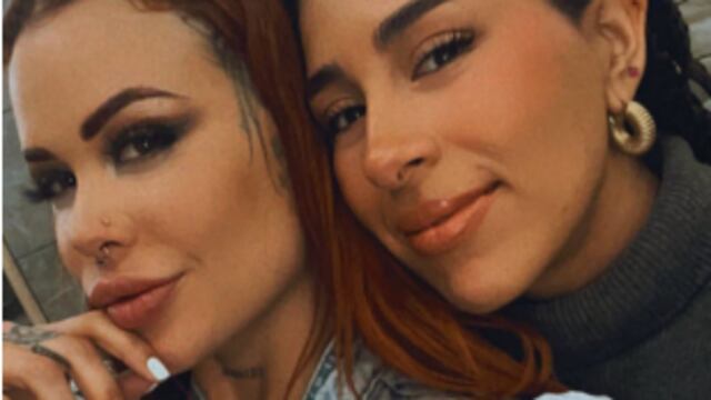 Elena Larrea y Azul Oliva