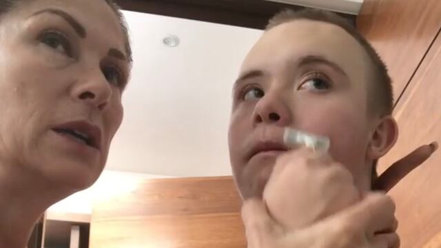 Leticia Calderón y su hijo