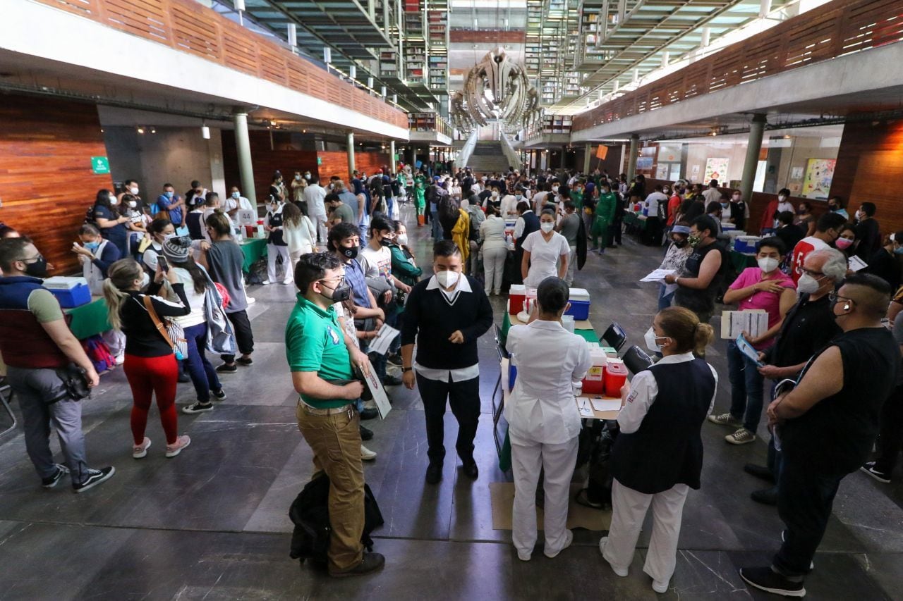 Vacuna AstraZeneca en México