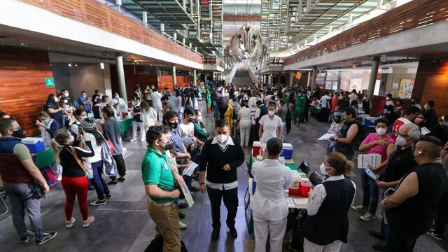 Vacuna de AstraZeneca en México