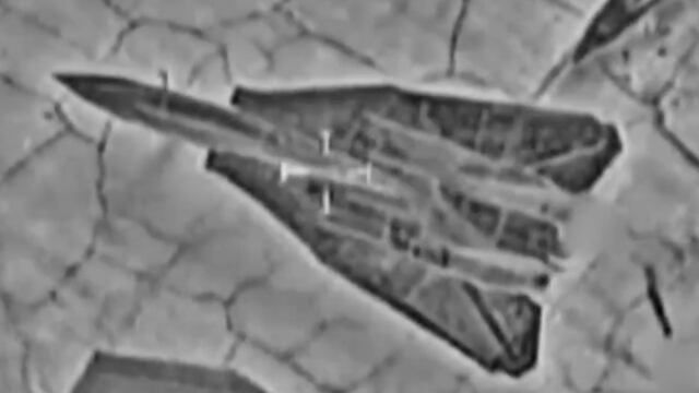 El video del ejército de Israel destruyendo aviones y pistas de Irán con bombardeos