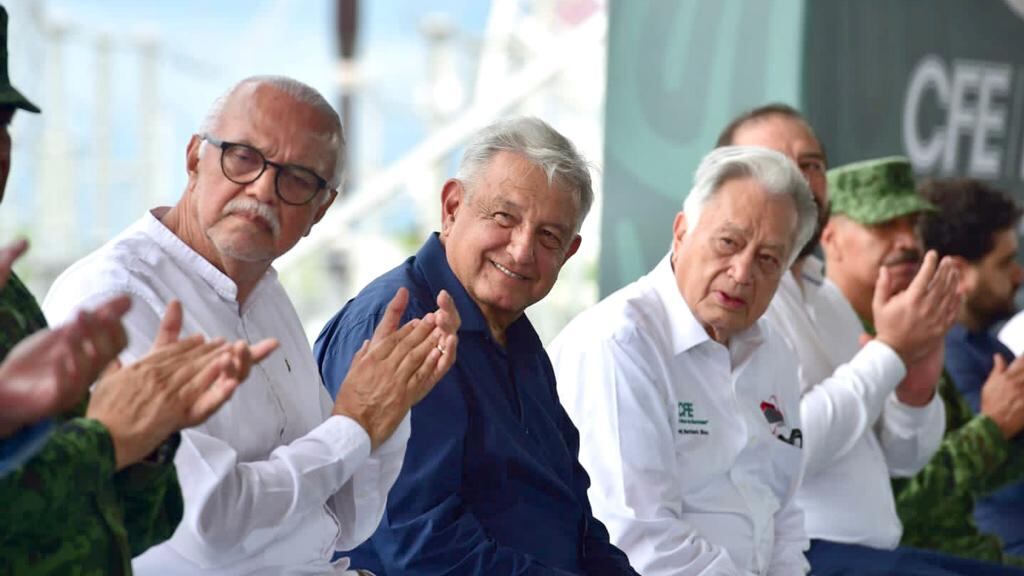 Al presidente en temas energéticos le mienten