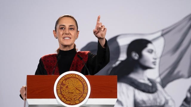 Claudia Sheinbaum reveló que habló con el embajador Ronald Johnson y si tocaron el tema de Querétaro