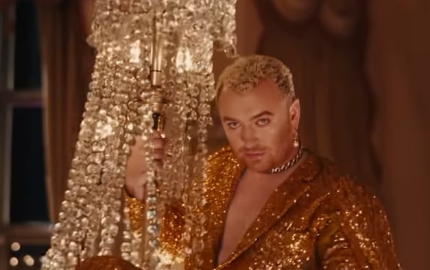 Sam Smith en su video "I'm not here to make friends".