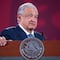 AMLO analiza crear un fondo para periodistas; seguro médico y pensión para los que no ganan millones