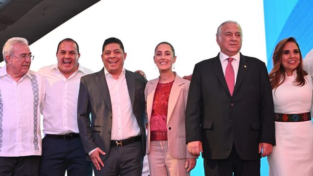 El gobernador de San Luis Potosí en la ceremonia de inauguración 2023