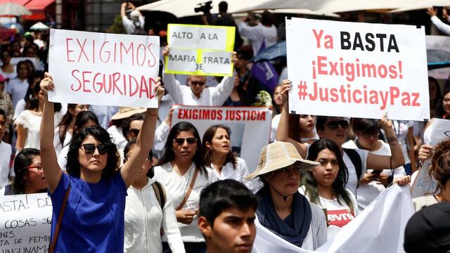 Manifestación contra los feminicidios en Puebla