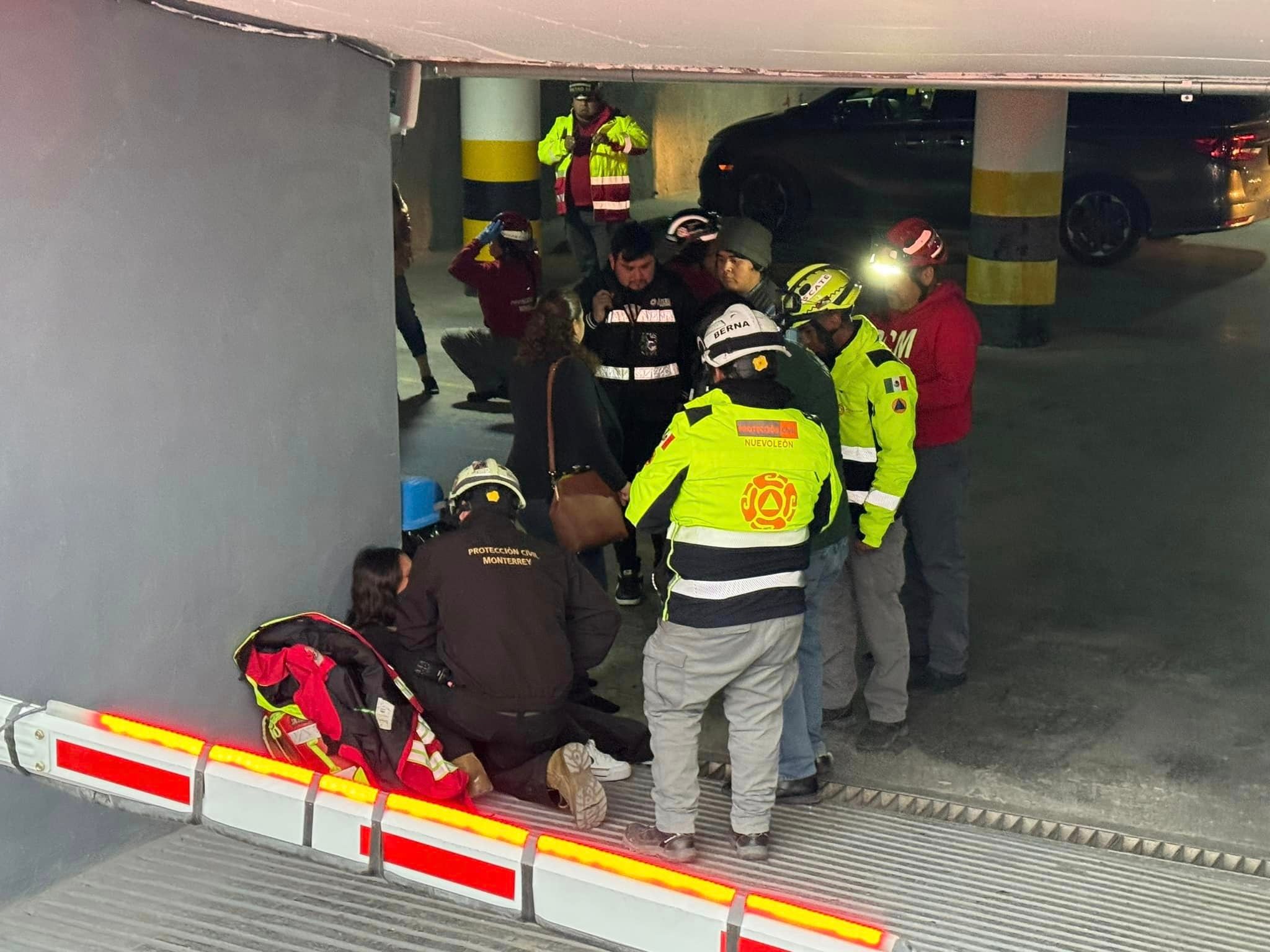 Se cae elevador en hospital Obispado