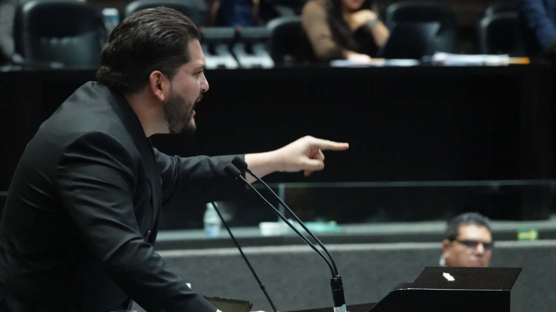 El porrismo disfrazado de libertad