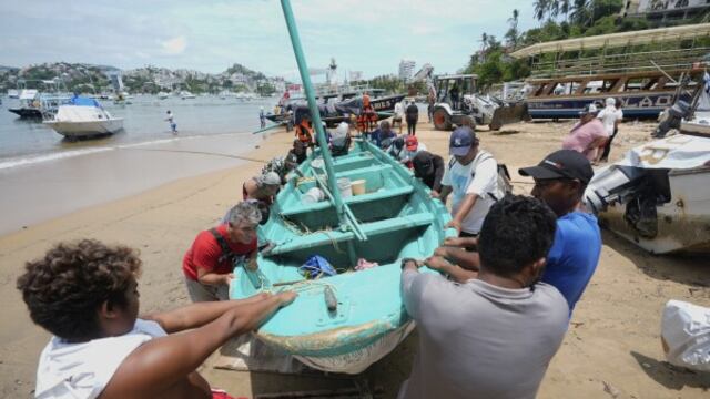 Huracán Erick se intensifica a ciclón de categoría 3 mientras se acerca a la costa sur de México