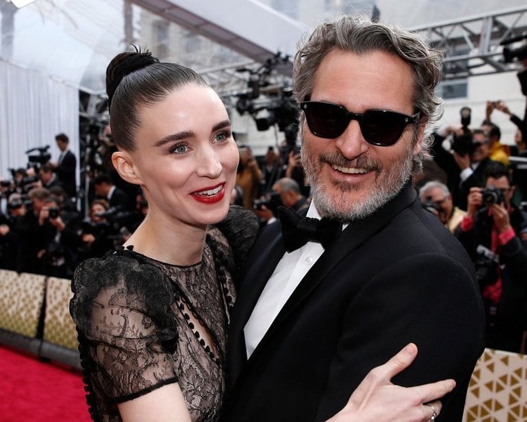 Joaquin Phoenix y Rooney Mara