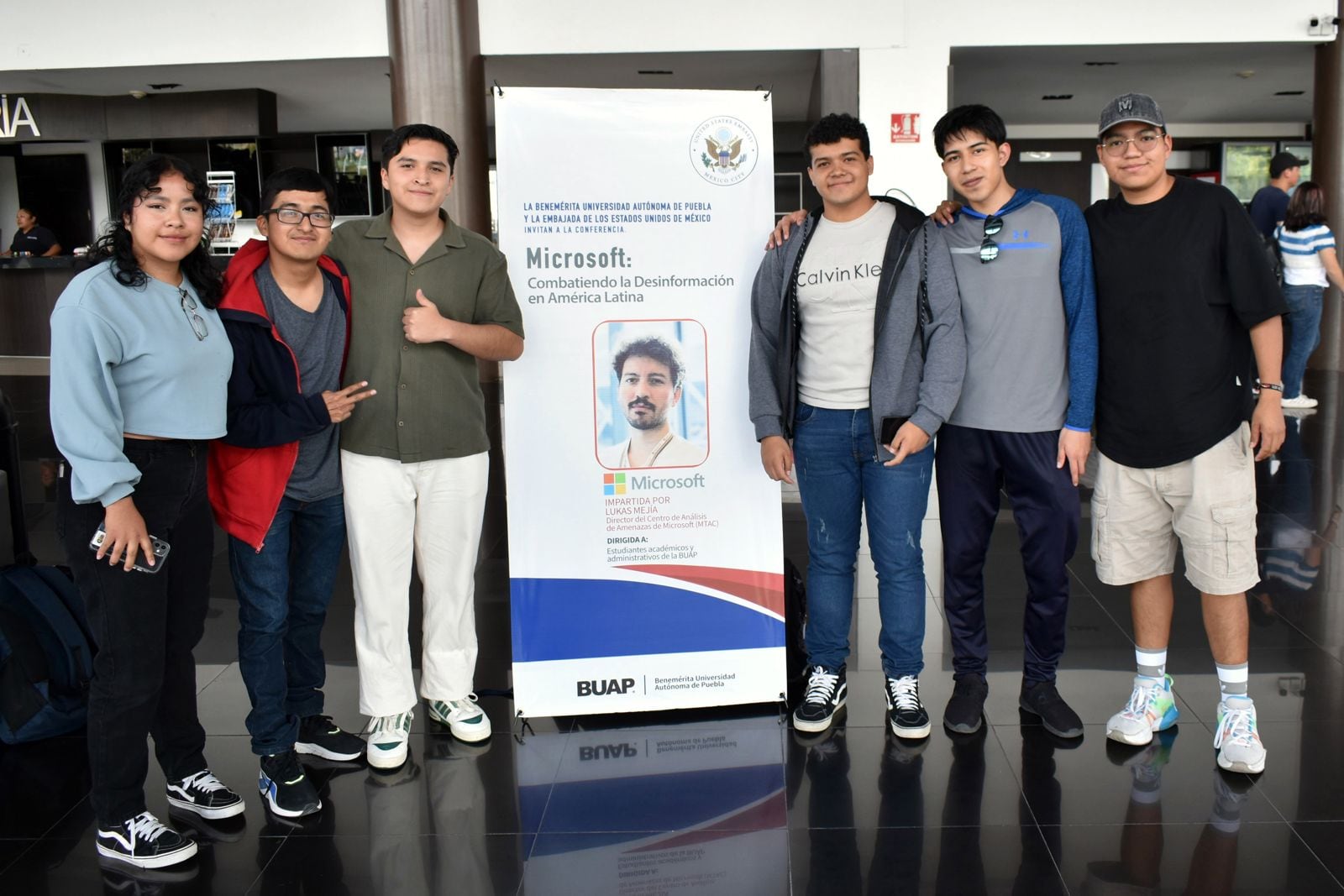 Lukas Mejía en la BUAP