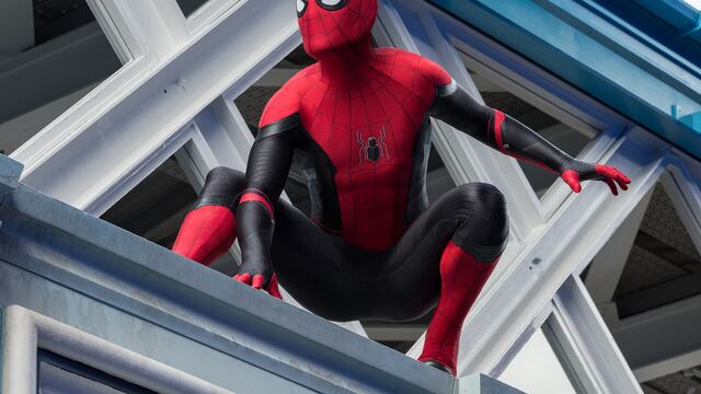Tom Holland como Spider-Man