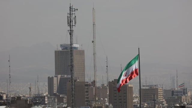 Más de 200 muertos en Irán tras ataques