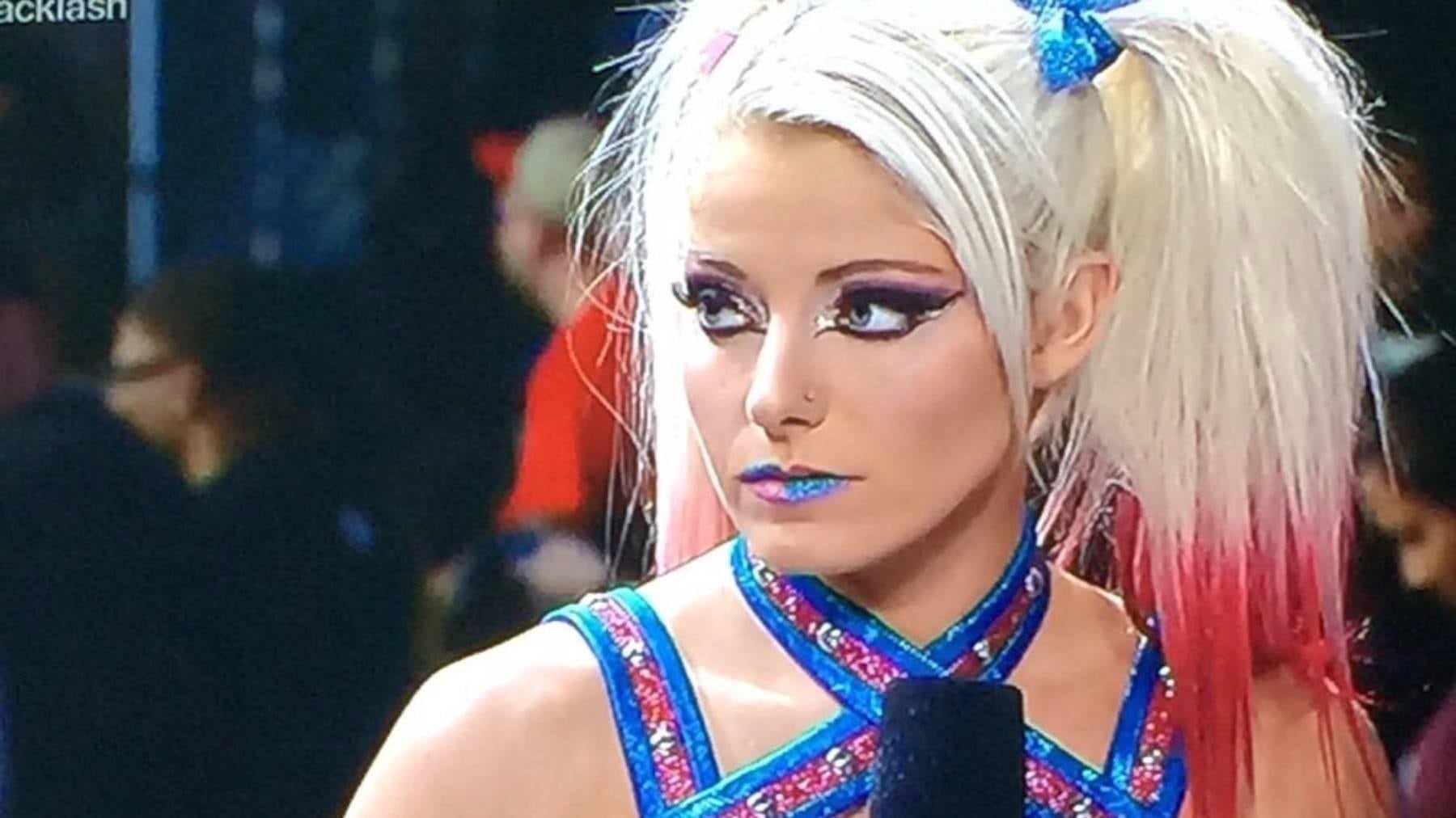 Alexa Bliss como Harley Quinn