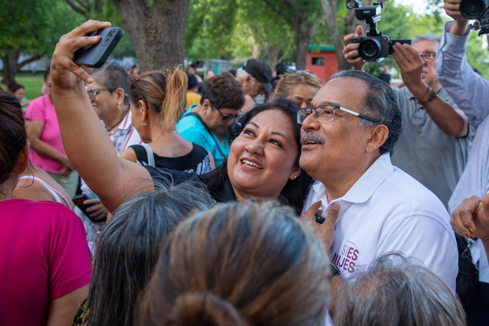 Andrés Mijes y Judith Díaz llaman a la unidad desde Apodaca para fortalecer la Transformación.