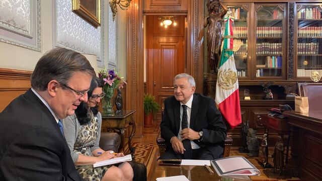 El presidente Andrés Manuel López Obrador en su oficina de Palacio Nacional.