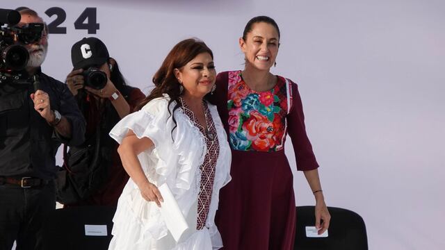 Claudia Sheinbaum, candidata a la presidencia de la República por parte de la coalición "Sigamos Haciendo Historia" durante su arranque de campaña en el Zócalo capitalino