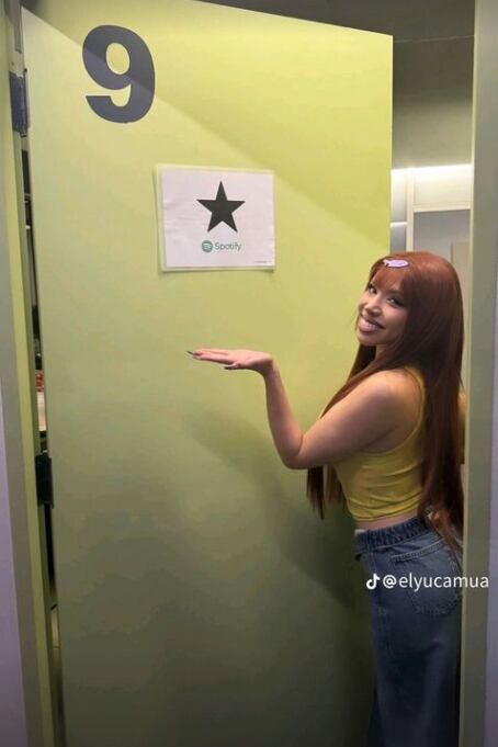 Yeri Mua confirma estar en evento de Spotify