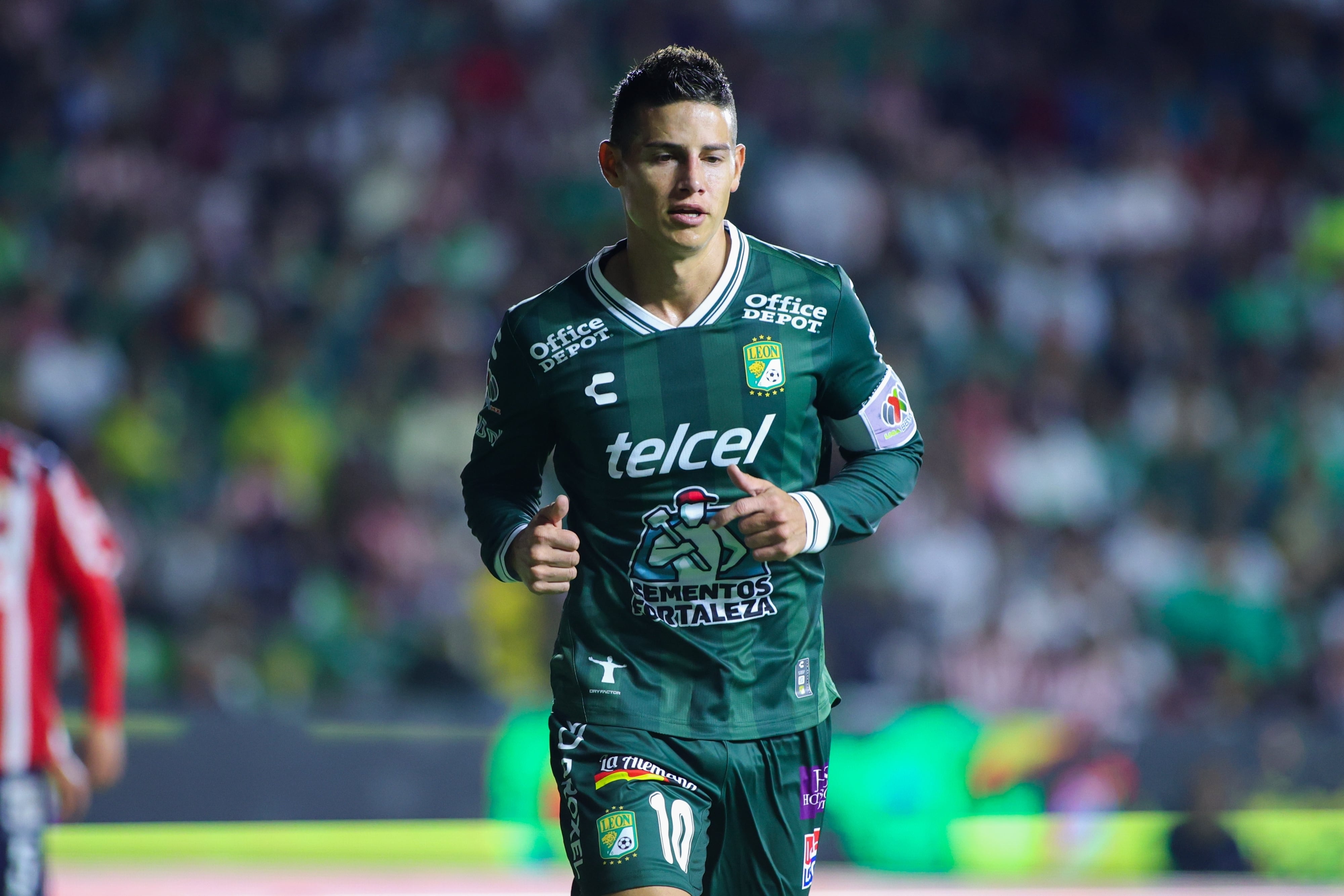 James Rodríguez con el Club León