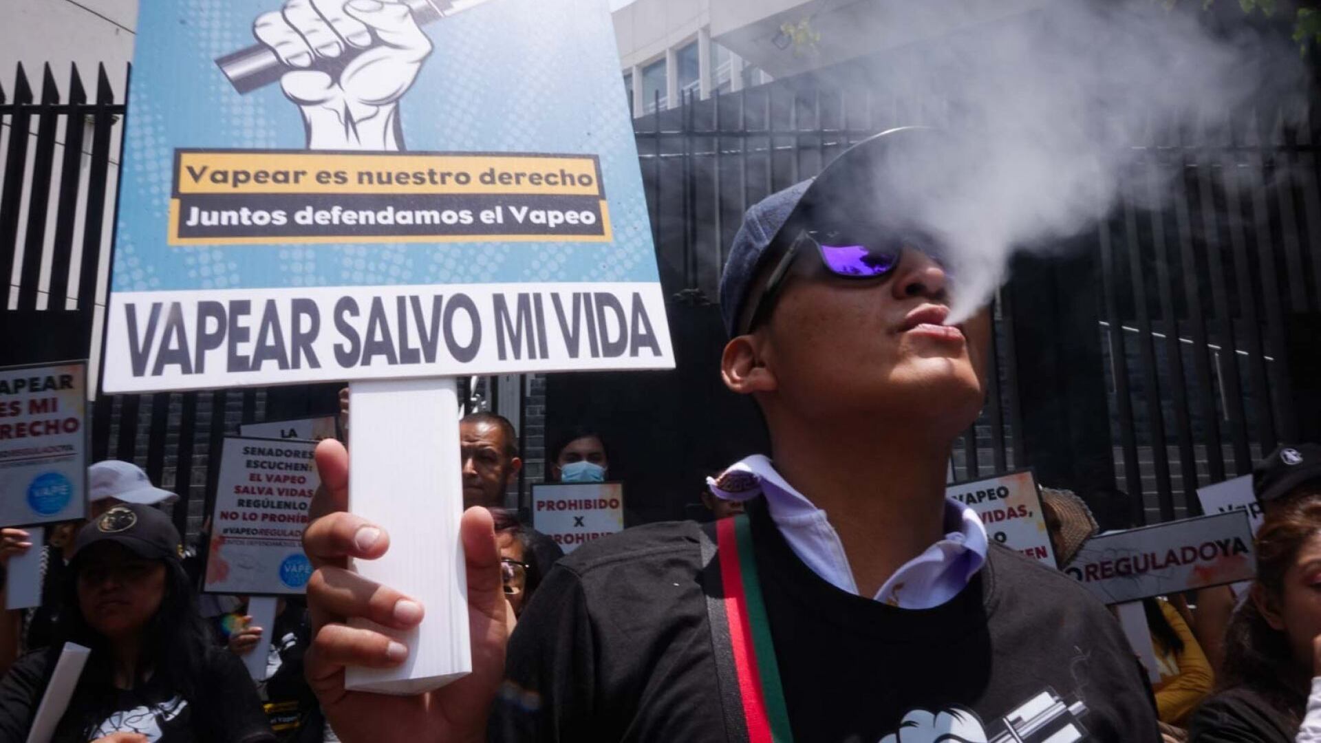 Reforma a Ley General de Salud sobre vapeadores no sanciona a consumidores en México