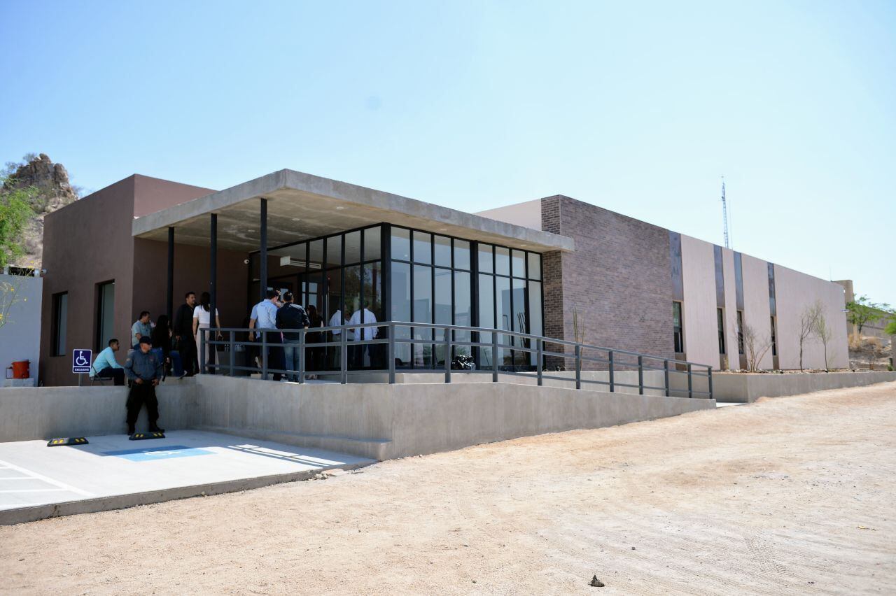 Alfonso Durazo: Centro Estatal de Identificación Genética y Panteón Forense pone a la vanguardia nacional a Sonora